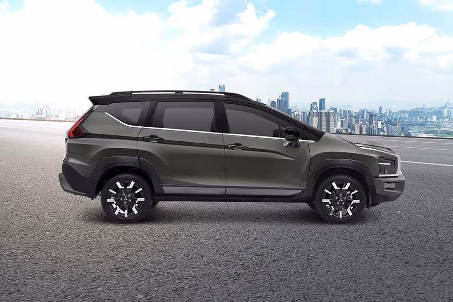 Mitsubishi Xpander Cross Thumbnail 3